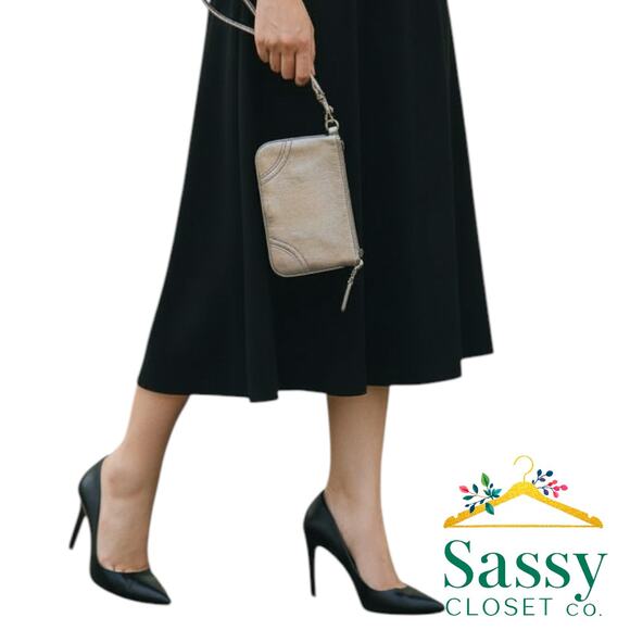 Gold Faux Leather Wristlet Bag Coach‑Inspired Mini OS Metallic Zip Closure - Picture 1 of 5